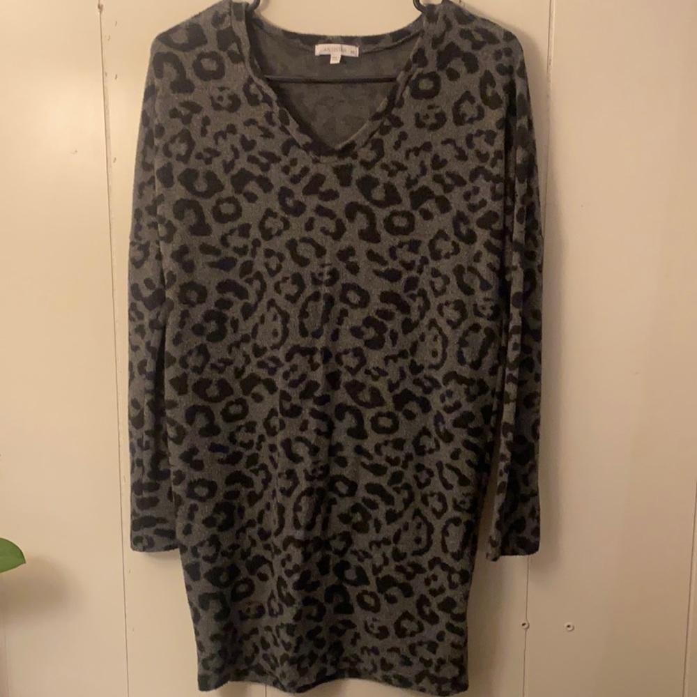Small leopard dress
